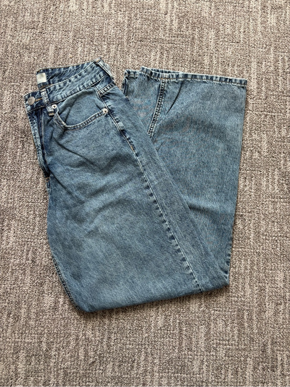 Classic High-Rise Straight Leg Jeans - Light Blue Wash - Picture 1 of 2